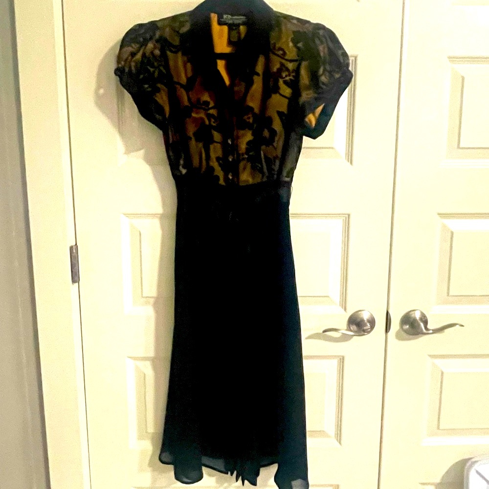 Holiday dress!  R&B collection New York. High bodice, beautiful details.